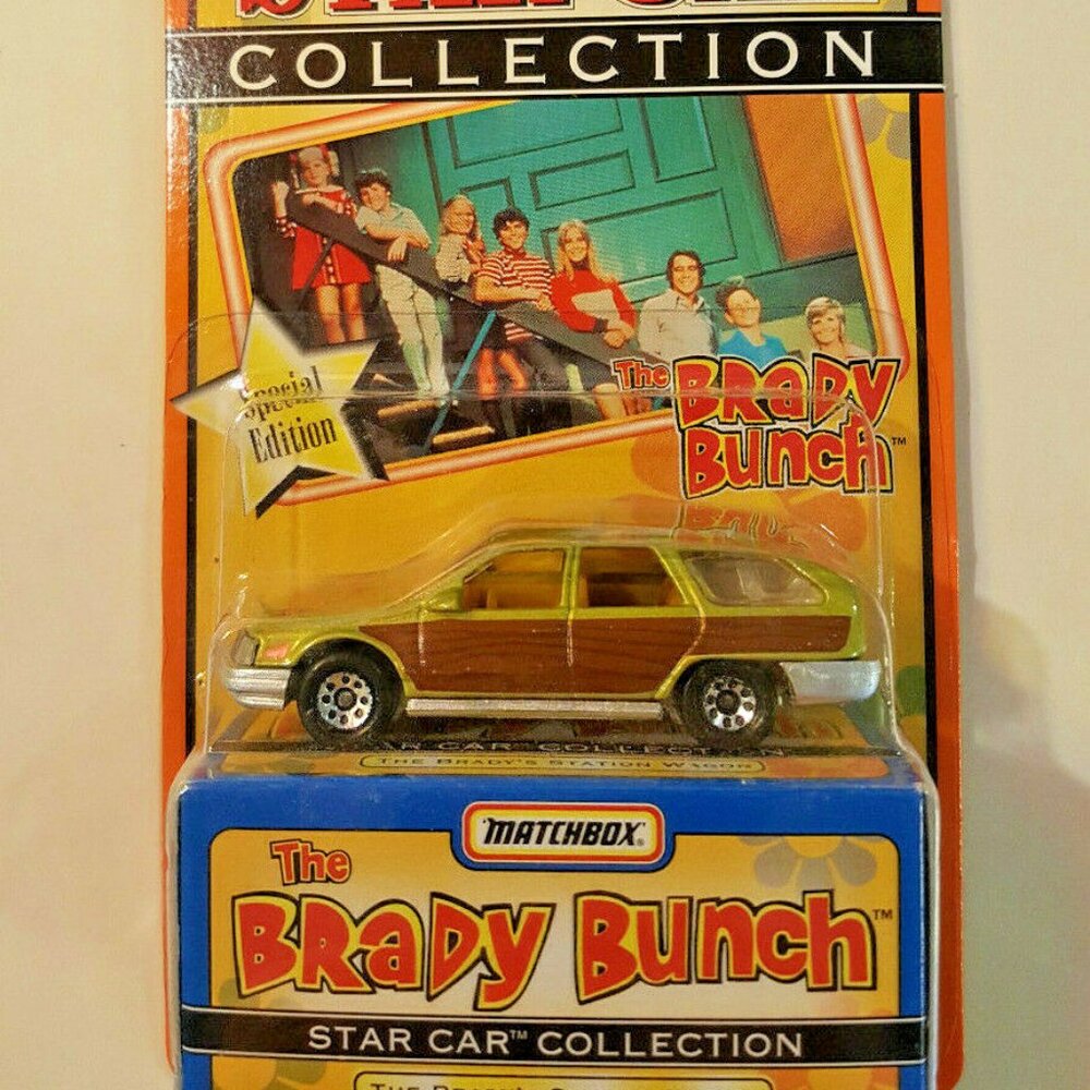 MATCHBOX Brady Bunch Station Wagon NOC 1997 Star Car Collection NEW